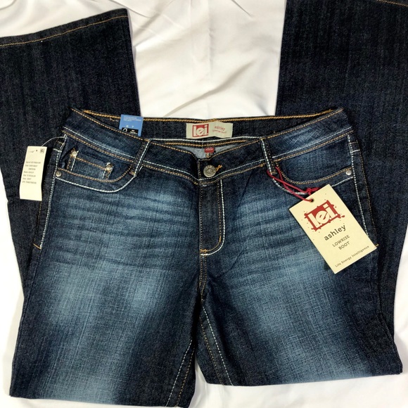 lei Denim - NWT l.e.i ashley low rise boot Sz 15